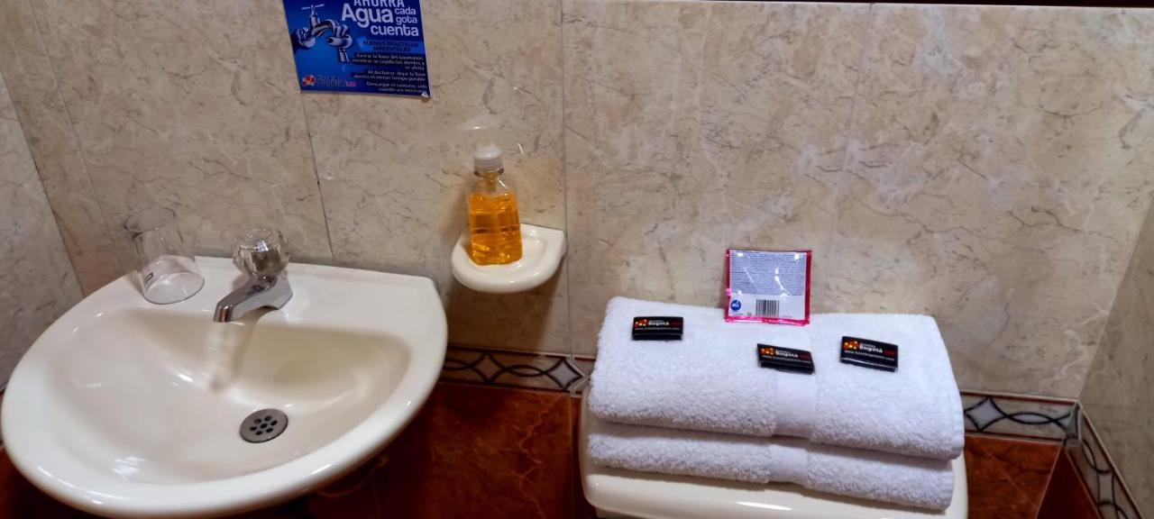 Hoteles Bogota Inn Turisticas 63 外观 照片